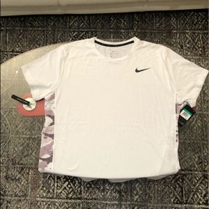 Nike t-shirt